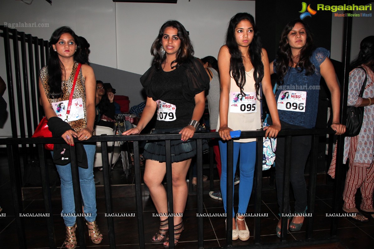 Max Miss Hyderabad 2014 Preliminary Auditions