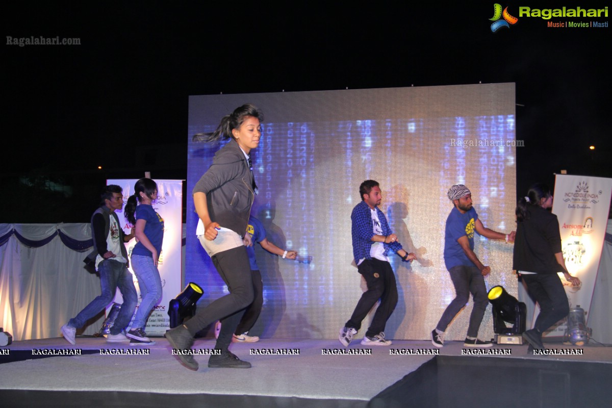 Media Cricket League Fashion Show