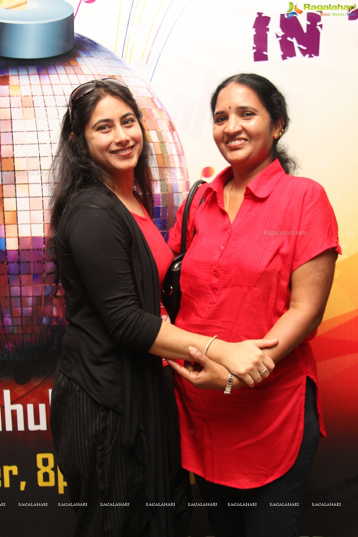 Pre-Valentine Bash by Meenu and Shruti at 10 D, Hyderabad