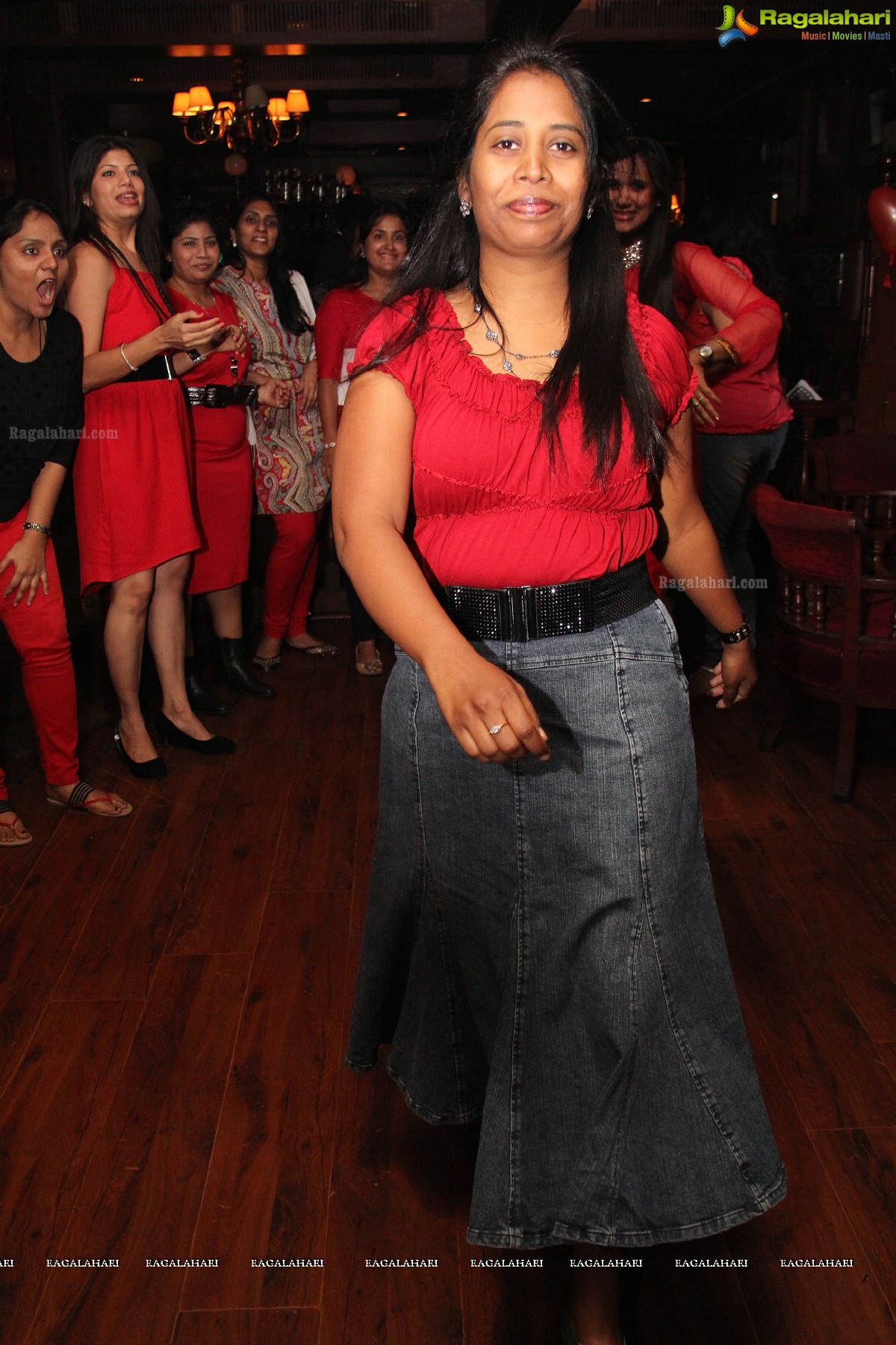 Pre-Valentine Bash by Meenu and Shruti at 10 D, Hyderabad