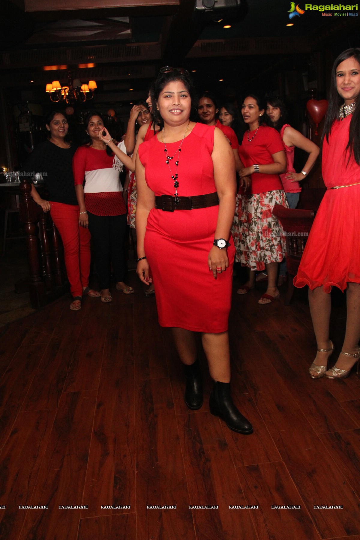 Pre-Valentine Bash by Meenu and Shruti at 10 D, Hyderabad