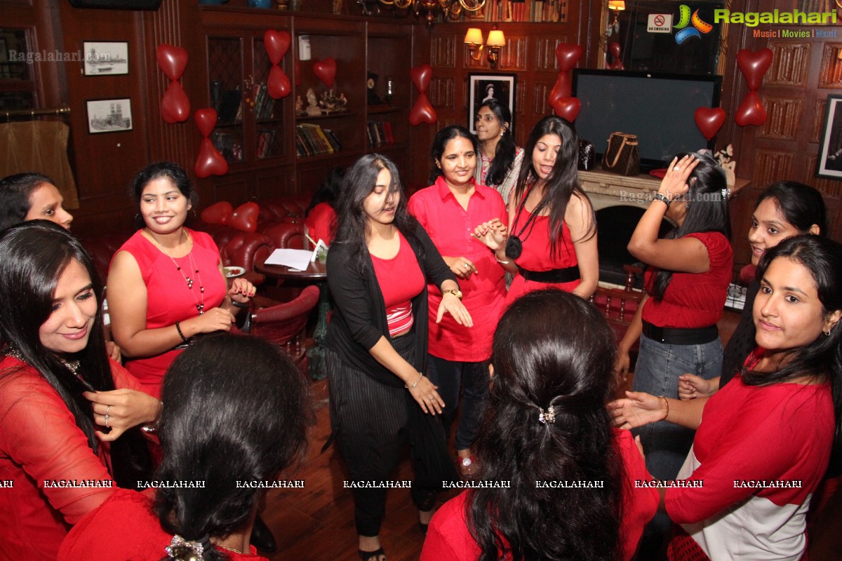 Pre-Valentine Bash by Meenu and Shruti at 10 D, Hyderabad