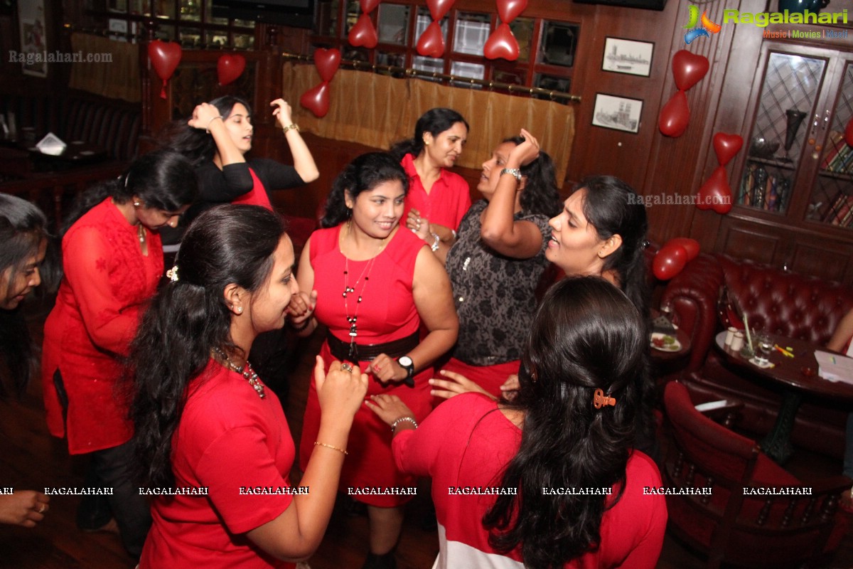 Pre-Valentine Bash by Meenu and Shruti at 10 D, Hyderabad