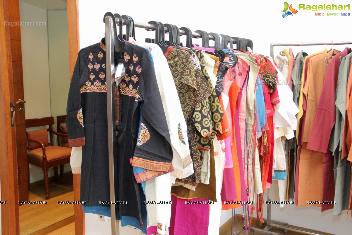 Shrujan Hand Embroidery Exhibition at Veeves Boutique