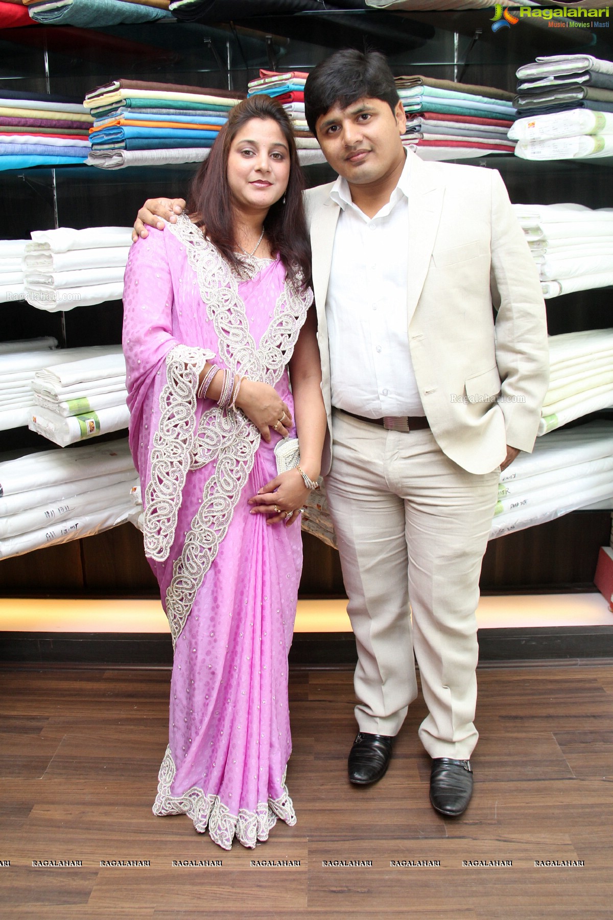 Sravya launches Laven Fashions at Linen Club Store, Secunderabad