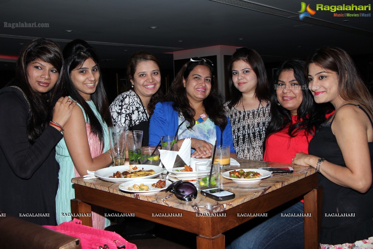 Stuti Kedia Birthday Party 2014 at Movida, Radisson Blu Plaza, Hyderabad