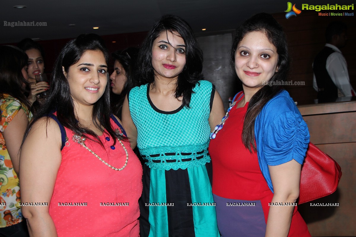 Stuti Kedia Birthday Party 2014 at Movida, Radisson Blu Plaza, Hyderabad