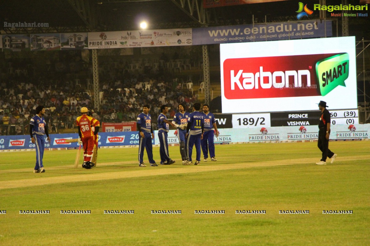 CCL4: Telugu Warriors Vs Karnataka Bulldozers (Set 2)