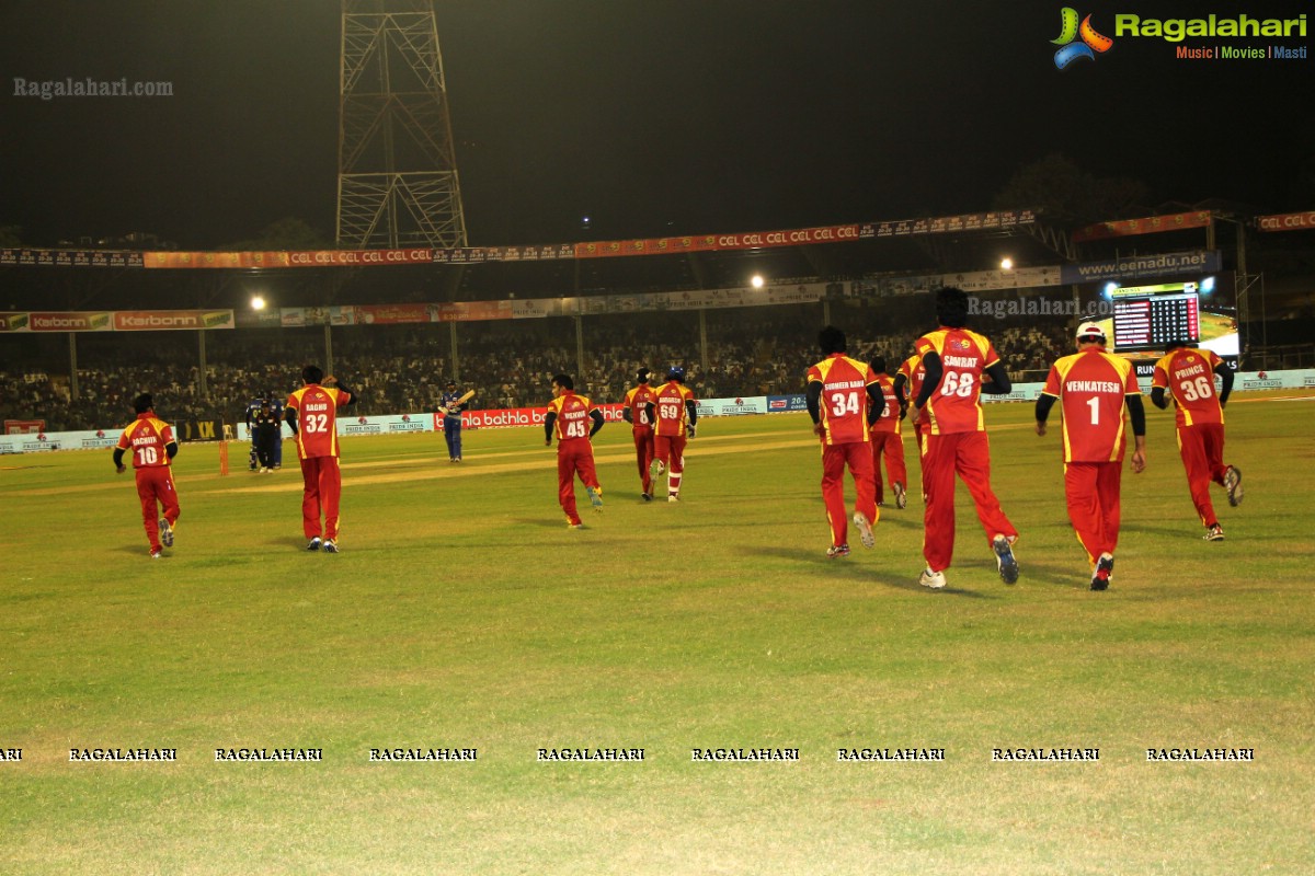 CCL4: Telugu Warriors Vs Karnataka Bulldozers (Set 2)