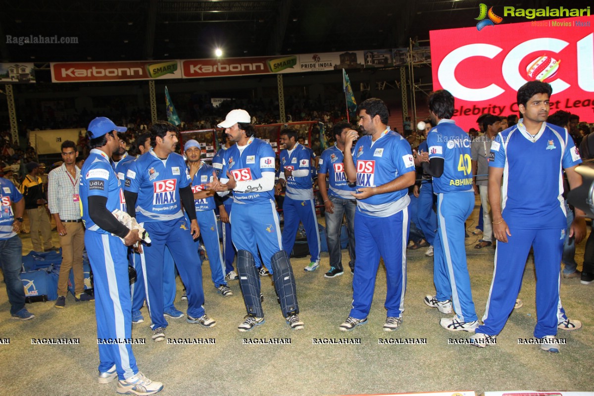 CCL4: Telugu Warriors Vs Karnataka Bulldozers (Set 2)