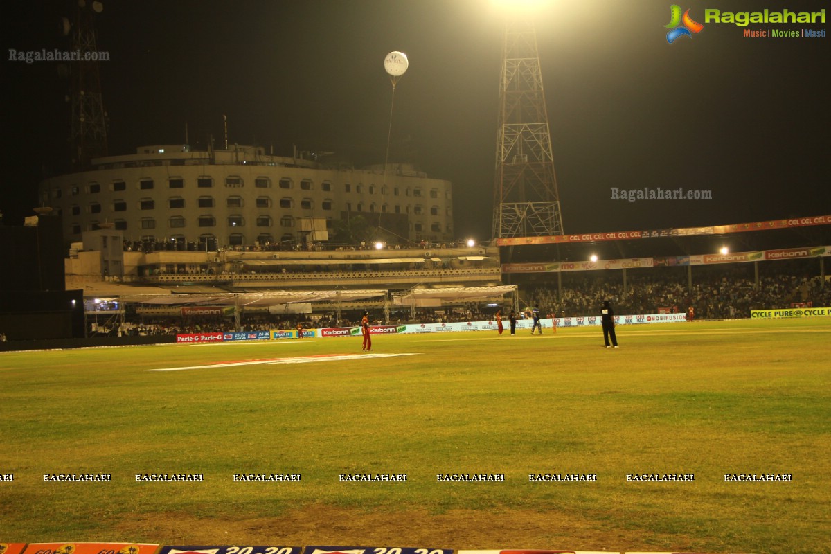 CCL4: Telugu Warriors Vs Karnataka Bulldozers (Set 2)