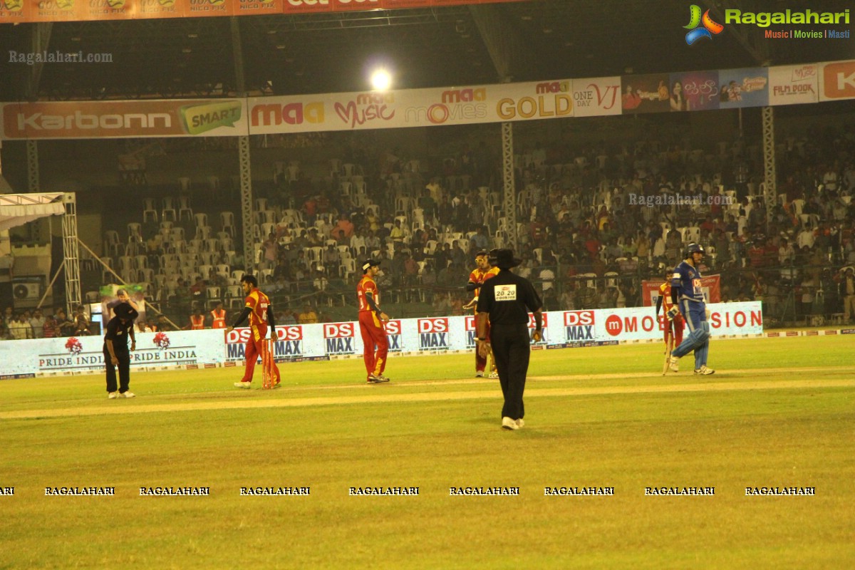 CCL4: Telugu Warriors Vs Karnataka Bulldozers (Set 2)