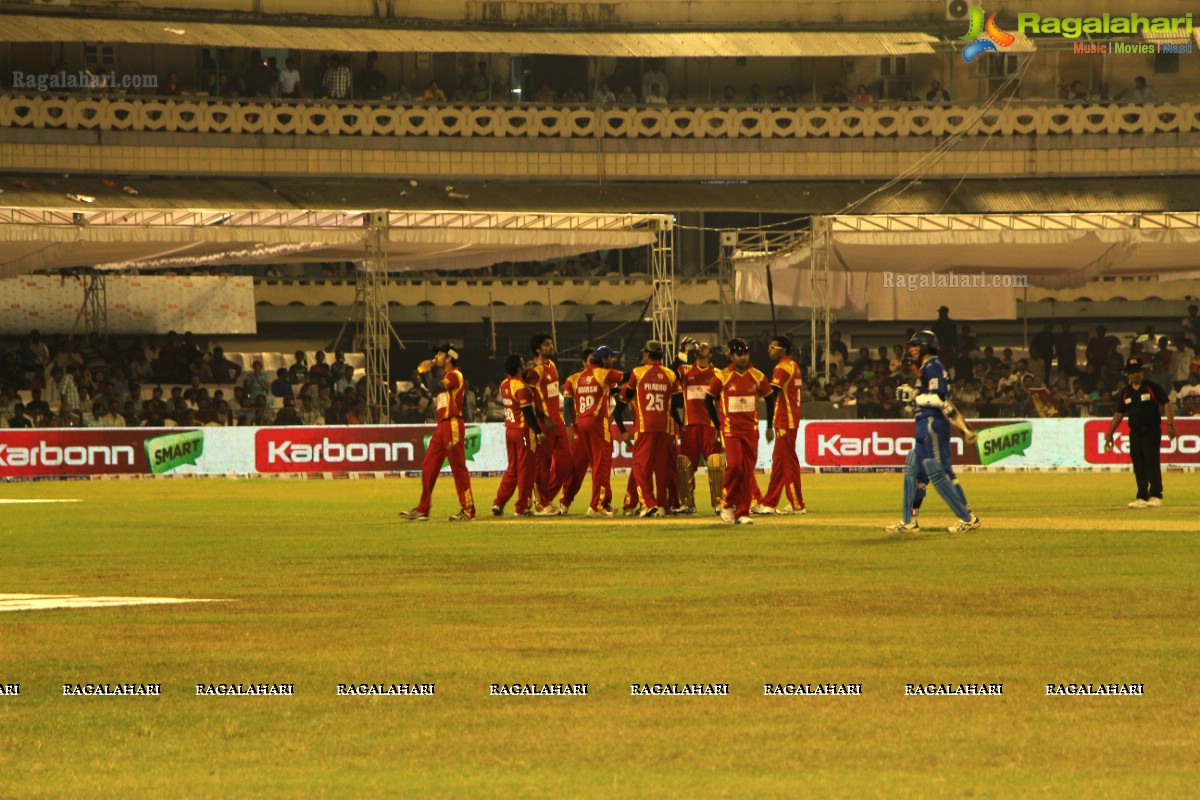 CCL4: Telugu Warriors Vs Karnataka Bulldozers (Set 2)