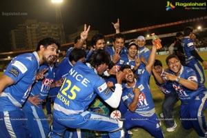 CCL4: Telugu Warriors Vs Karnataka Bulldozers