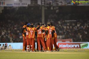 CCL4: Telugu Warriors Vs Karnataka Bulldozers