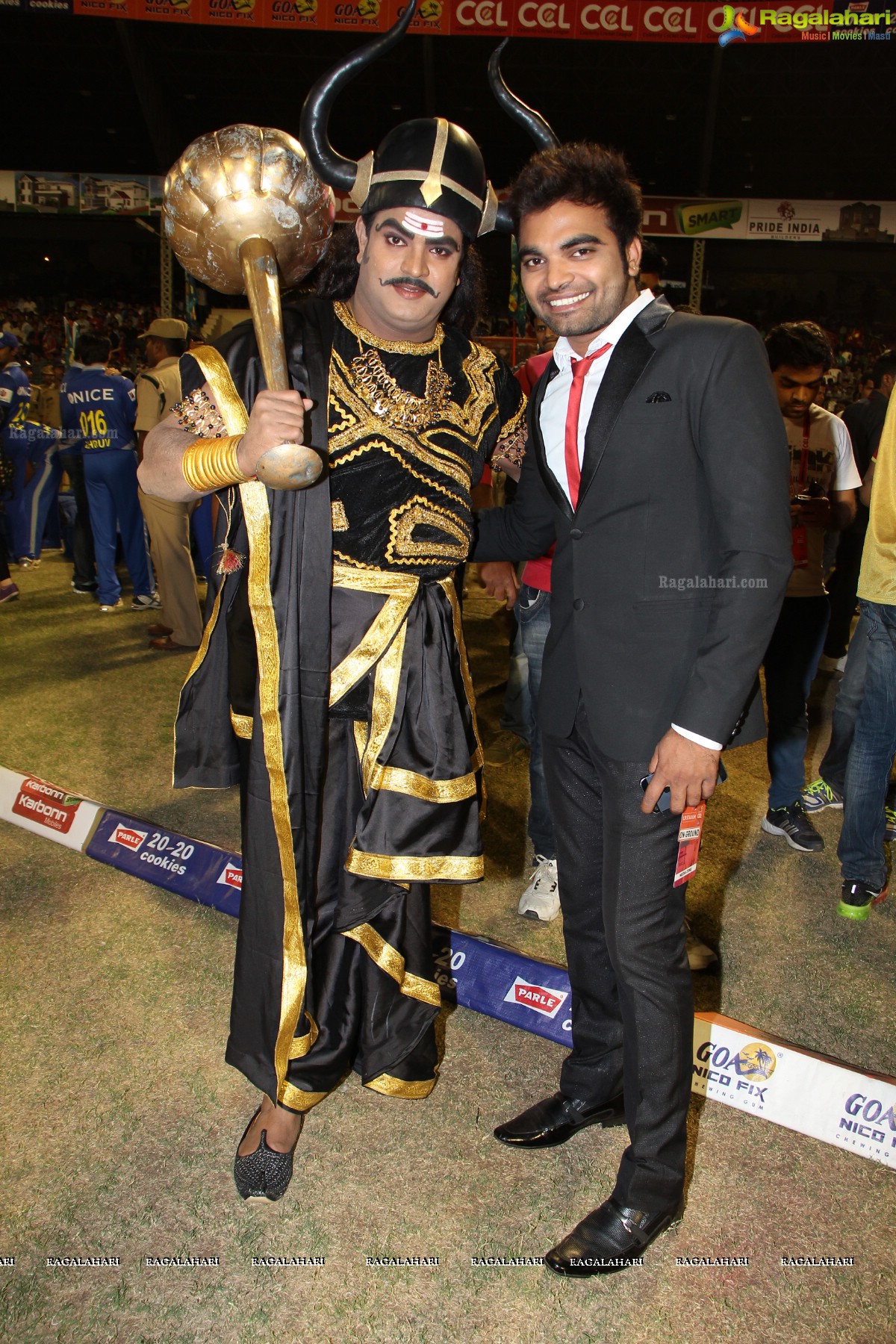 CCL4: Telugu Warriors Vs Karnataka Bulldozers (Set 2)