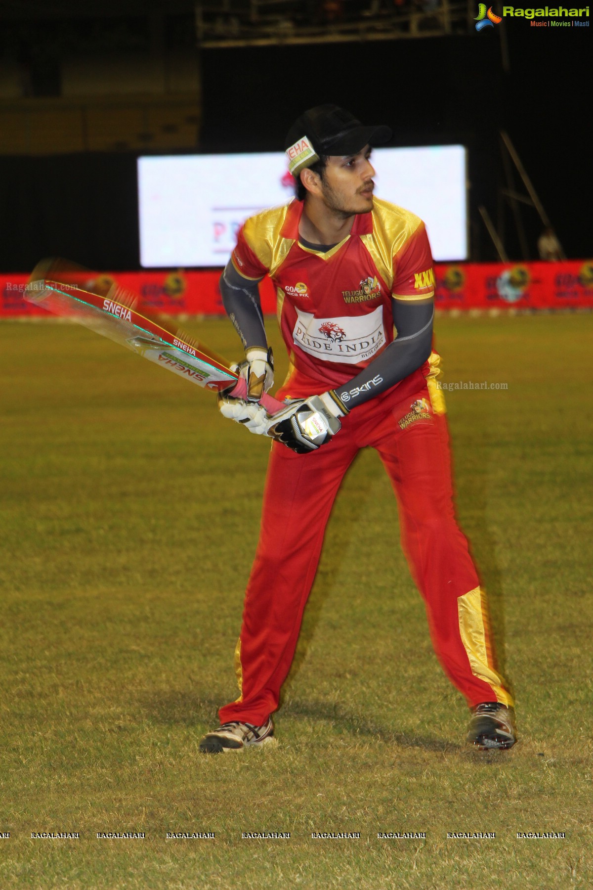 CCL4: Telugu Warriors Vs Karnataka Bulldozers (Set 2)