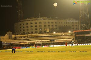 CCL4: Telugu Warriors Vs Karnataka Bulldozers