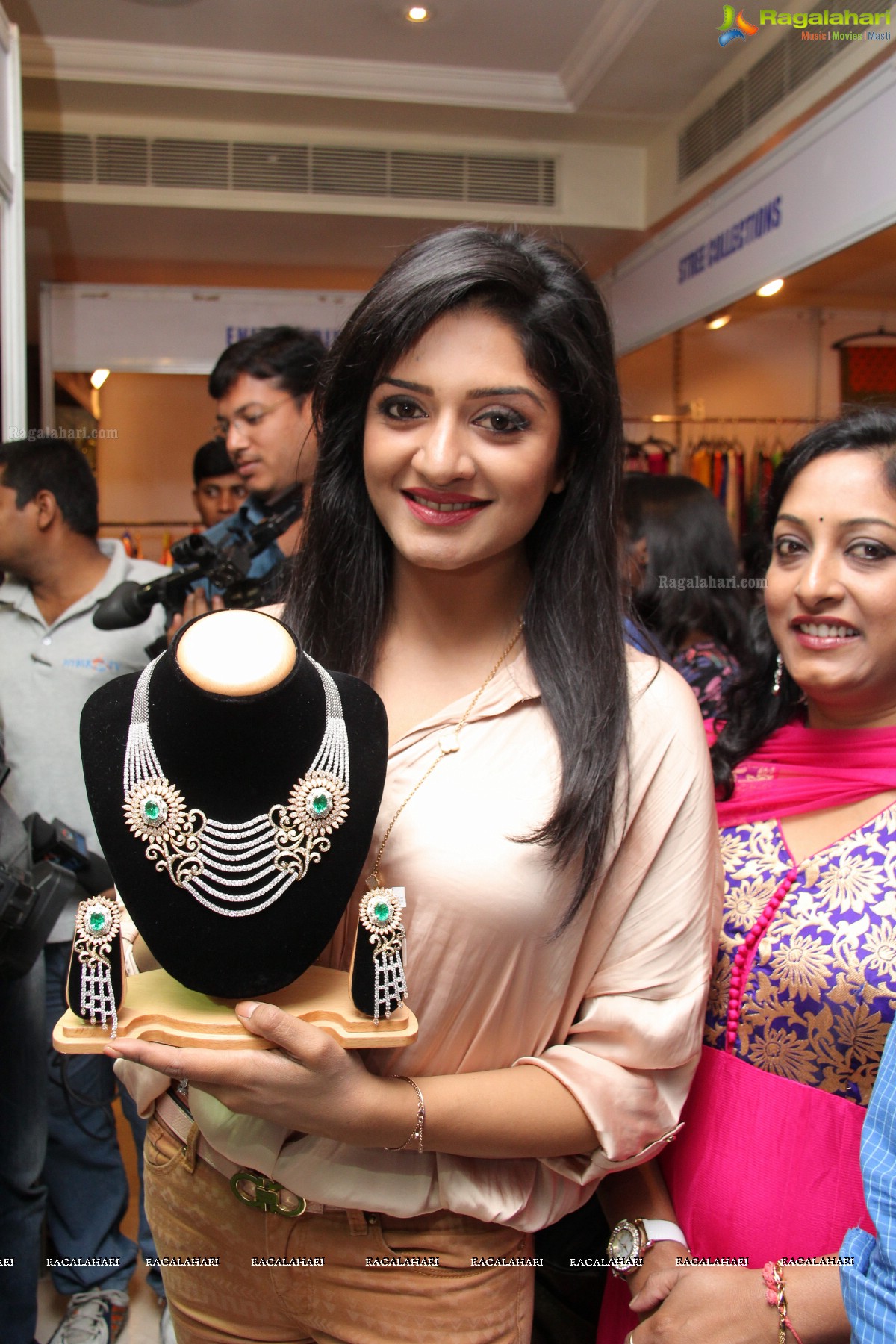 Vimala Raman Launches Trendz Exhibition 