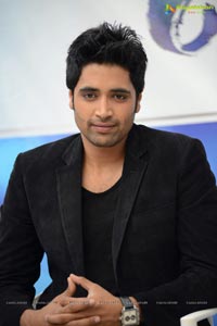 Dongata Lakshmi Manchu Adivi Sesh