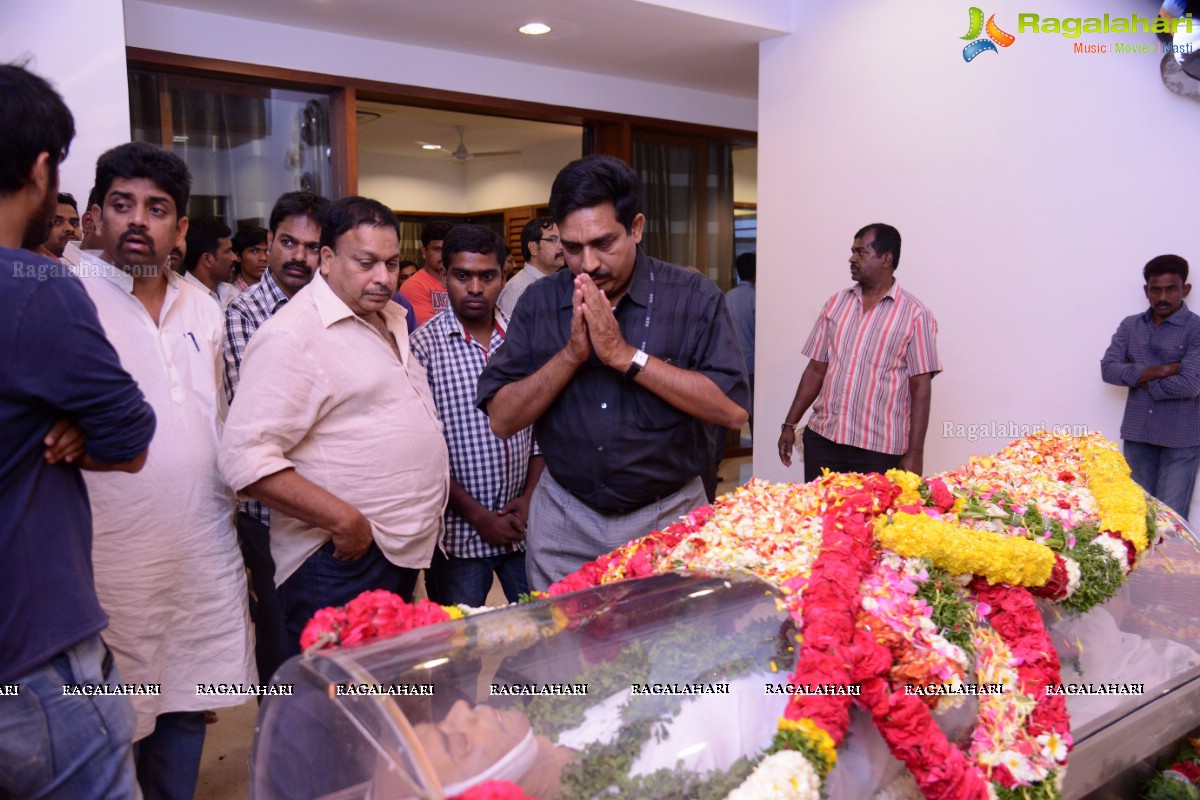 Celebs pay homage to Dr. D. Ramanaidu