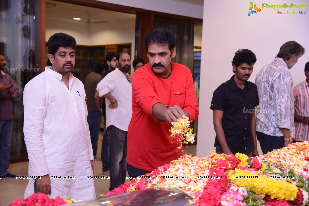 Celebs pay homage to Dr. D. Ramanaidu