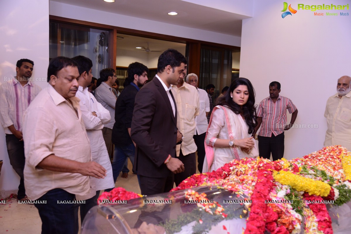 Celebs pay homage to Dr. D. Ramanaidu