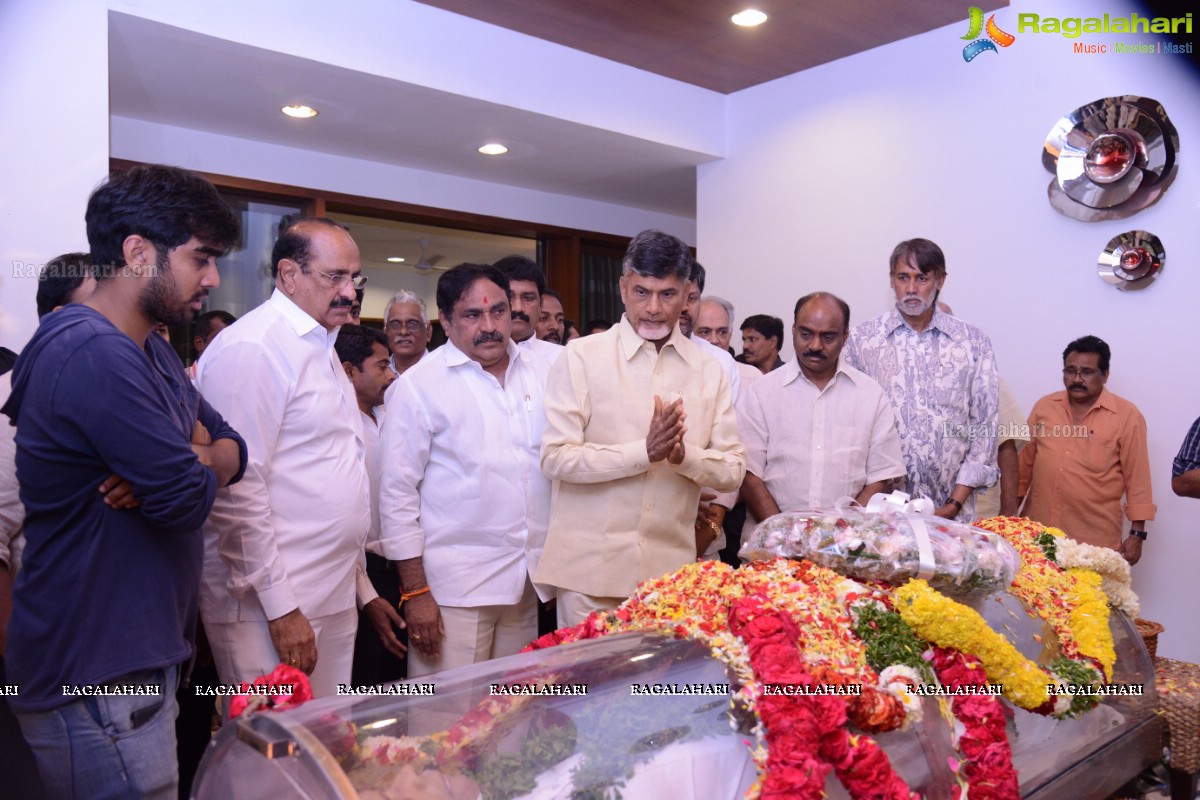 Celebs pay homage to Dr. D. Ramanaidu