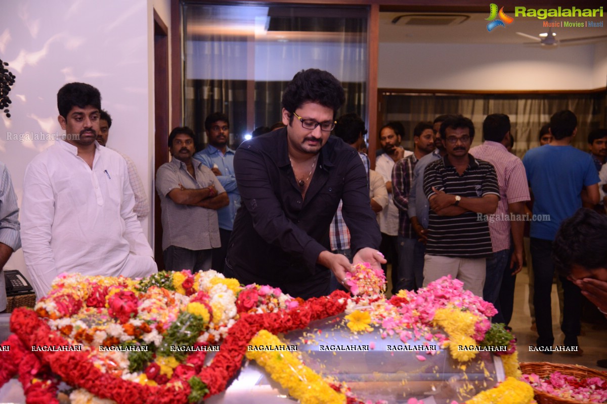 Celebs pay homage to Dr. D. Ramanaidu