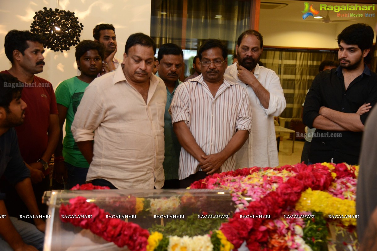 Celebs pay homage to Dr. D. Ramanaidu