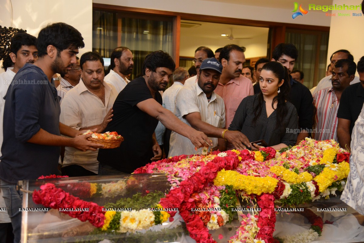 Celebs pay homage to Dr. D. Ramanaidu