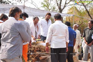 Ramanaidu Last Rites Photos