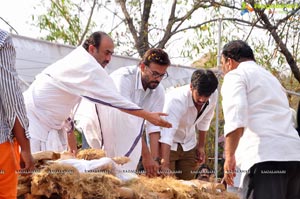 Ramanaidu Last Rites Photos