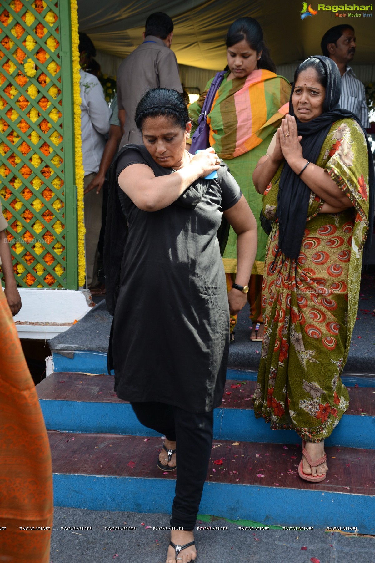 Last Rites of Dr. D. Ramanaidu