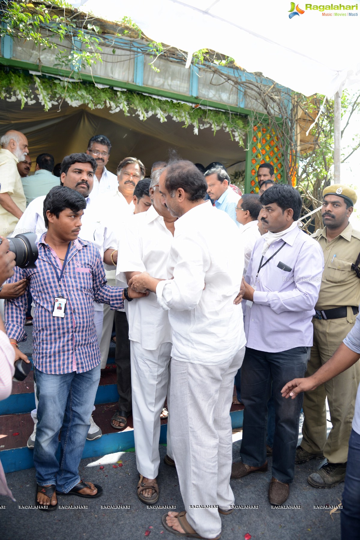 Last Rites of Dr. D. Ramanaidu