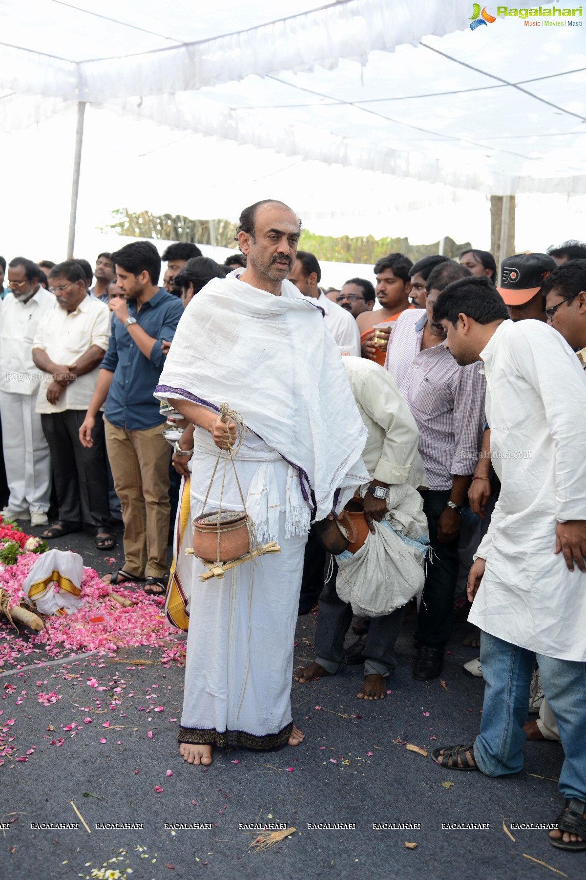 Last Rites of Dr. D. Ramanaidu