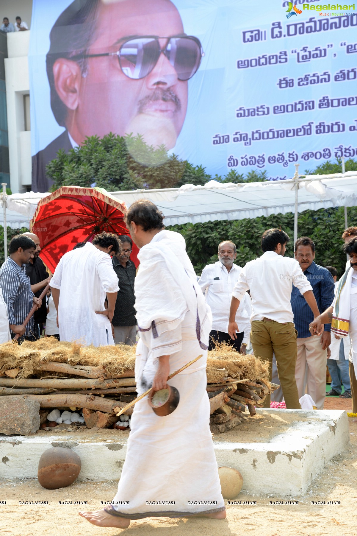 Last Rites of Dr. D. Ramanaidu