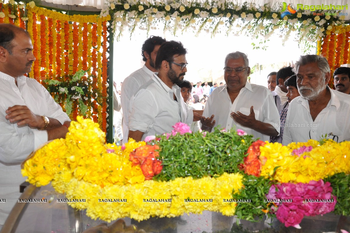 Last Rites of Dr. D. Ramanaidu