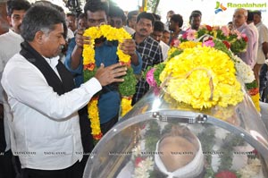 Ramanaidu Last Rites Photos