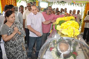 Ramanaidu Last Rites Photos