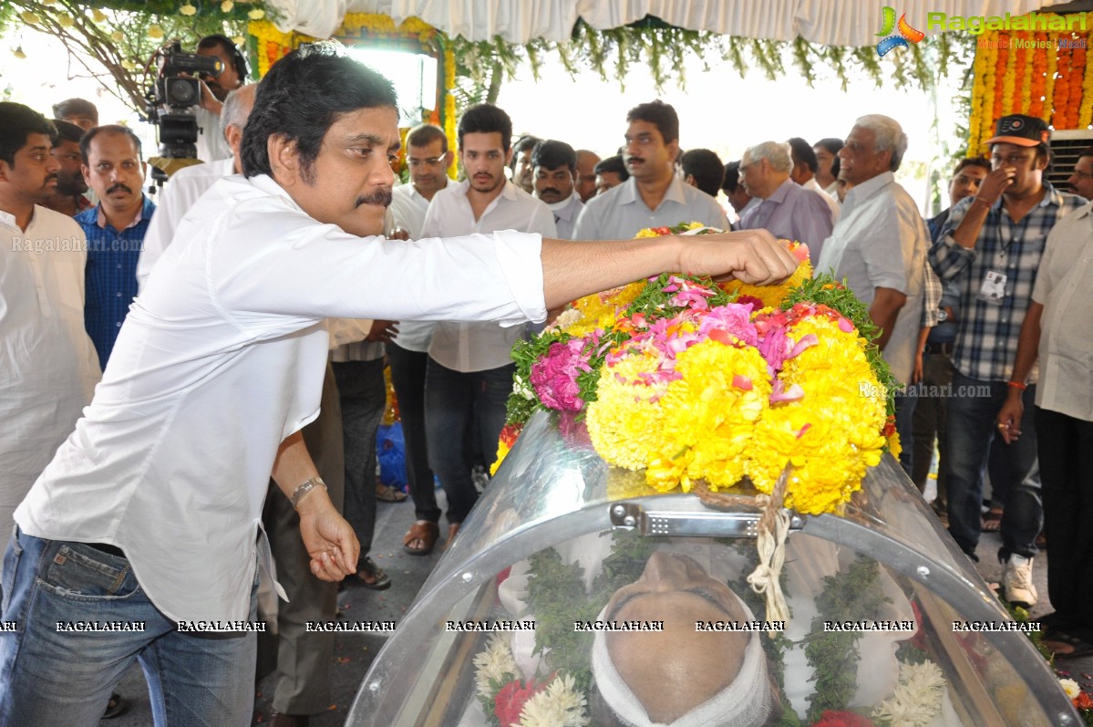 Last Rites of Dr. D. Ramanaidu