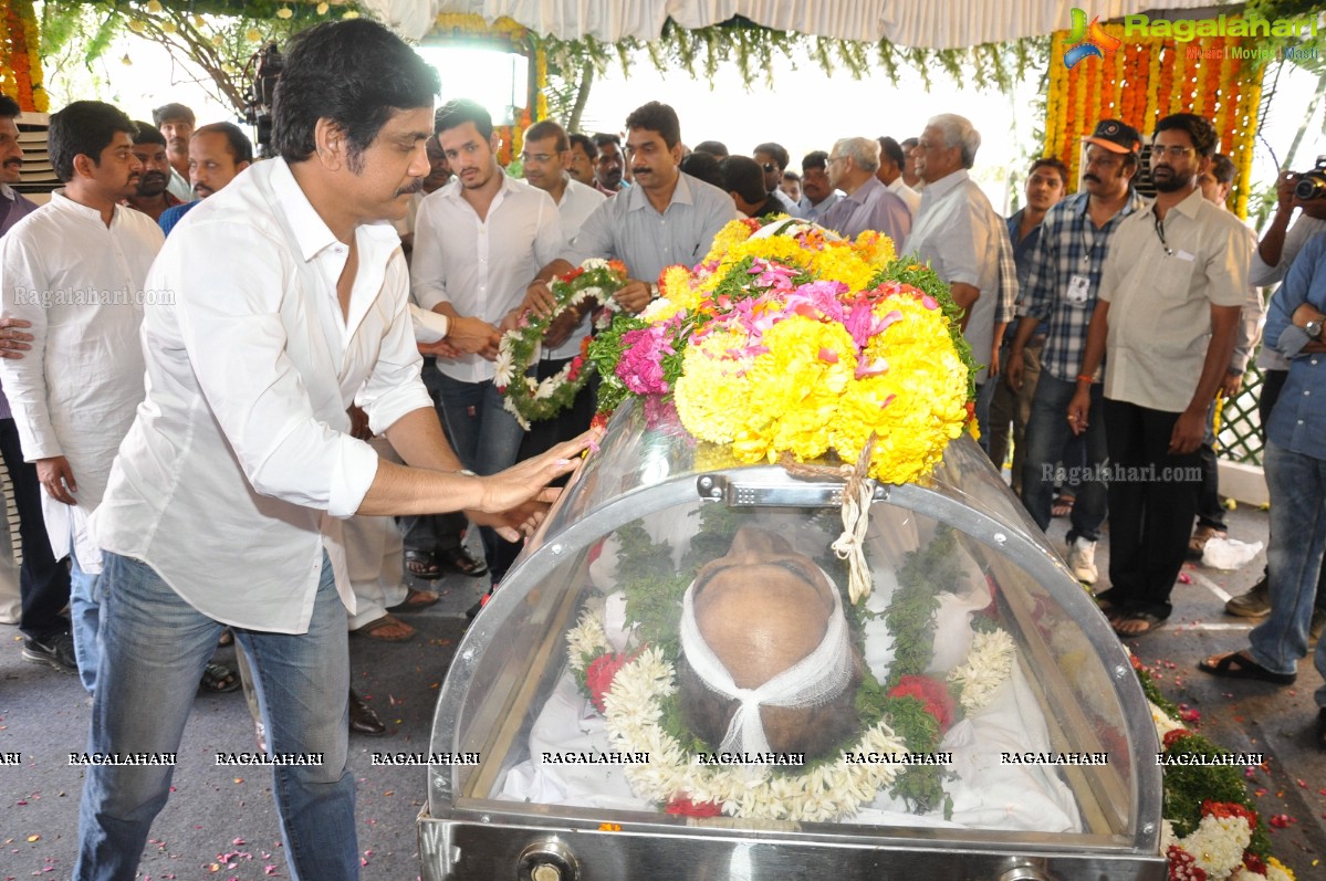 Last Rites of Dr. D. Ramanaidu