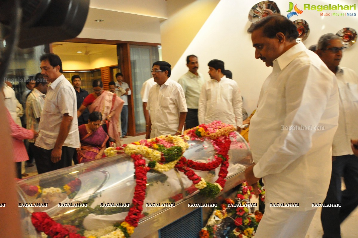 Last Rites of Dr. D. Ramanaidu