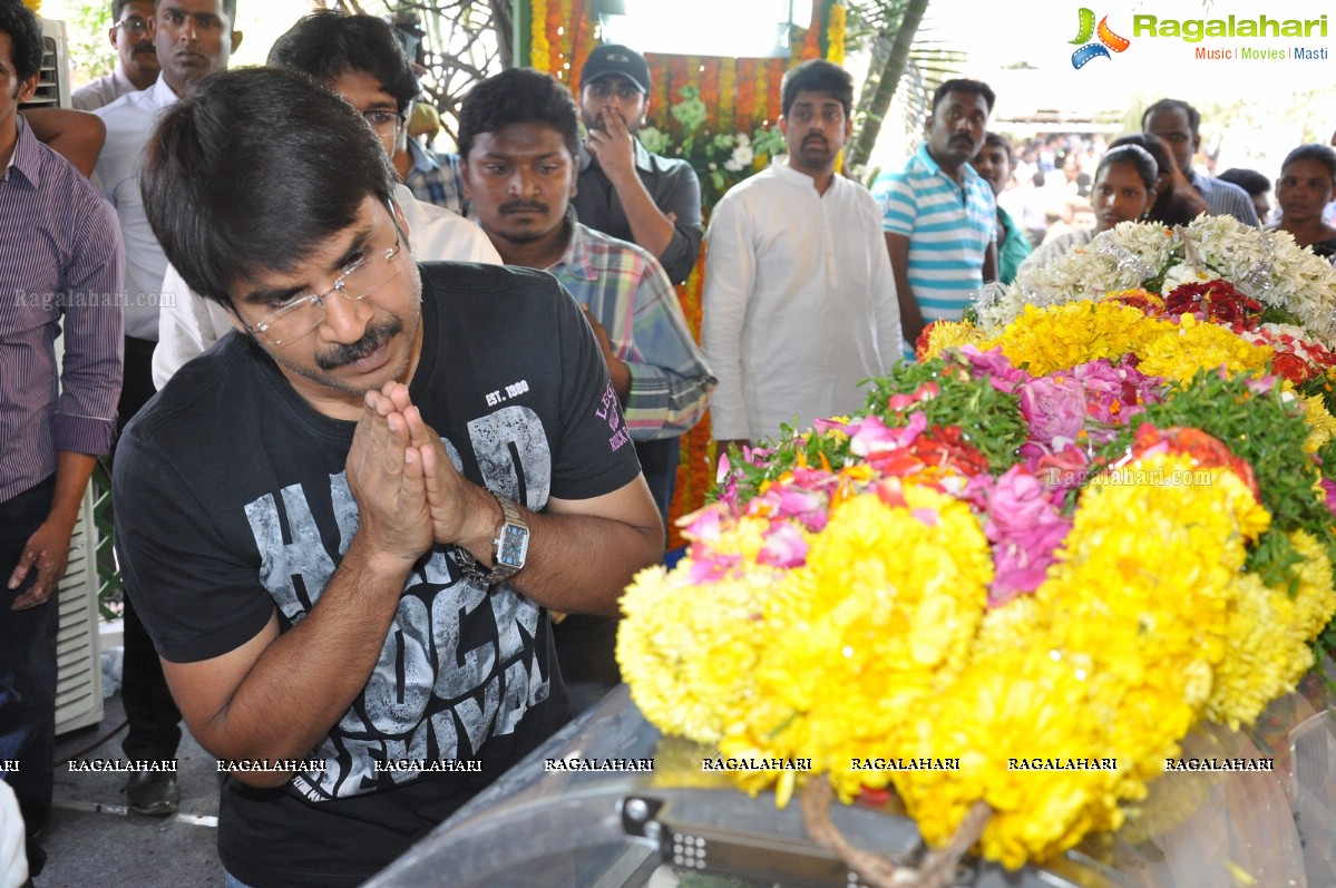 Last Rites of Dr. D. Ramanaidu