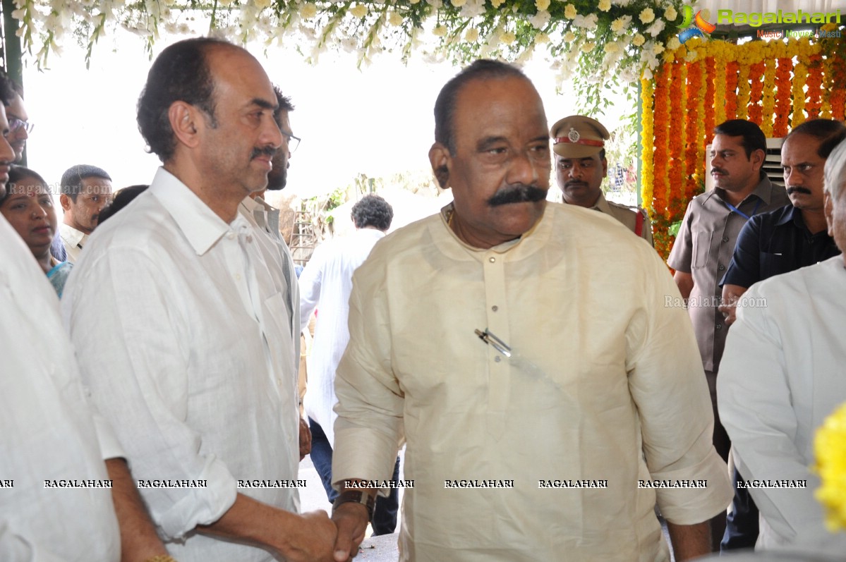 Last Rites of Dr. D. Ramanaidu