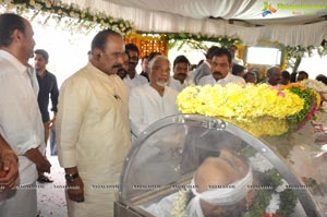 Ramanaidu Last Rites Photos