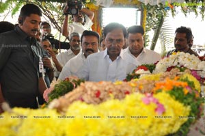 Ramanaidu Last Rites Photos