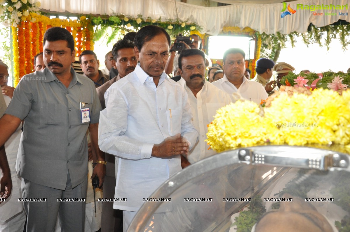 Last Rites of Dr. D. Ramanaidu