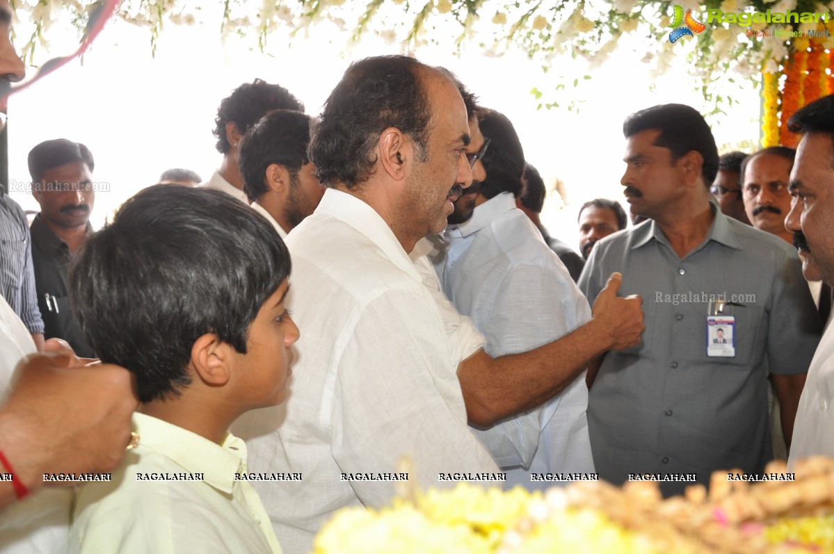 Last Rites of Dr. D. Ramanaidu