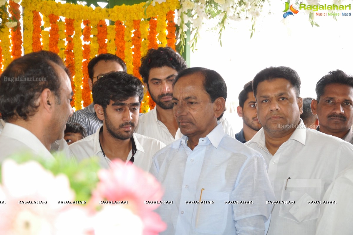 Last Rites of Dr. D. Ramanaidu